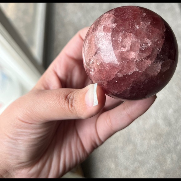 Tanzberry Quartz Sphere - Picture 13 of 16